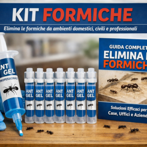 Un set completo per la disinfestazione domestica denominato "KIT FORMICHE". Include una siringa principale con etichetta "ANT GEL PROFESSIONALE", sei piccoli erogatori di gel "ANT GEL", un paio di guanti in nitrile blu e un libretto di istruzioni dal titolo "GUIDA COMPLETA: ELIMINA LE FORMICHE". Il tutto è presentato su un tavolo in legno con formiche vive in primo piano e una cucina sfocata sullo sfondo. Sopra il kit c'è un cartello con la scritta "KIT FORMICHE" e il sottotitolo "Elimina le formiche da ambienti domestici, civili e professionali".